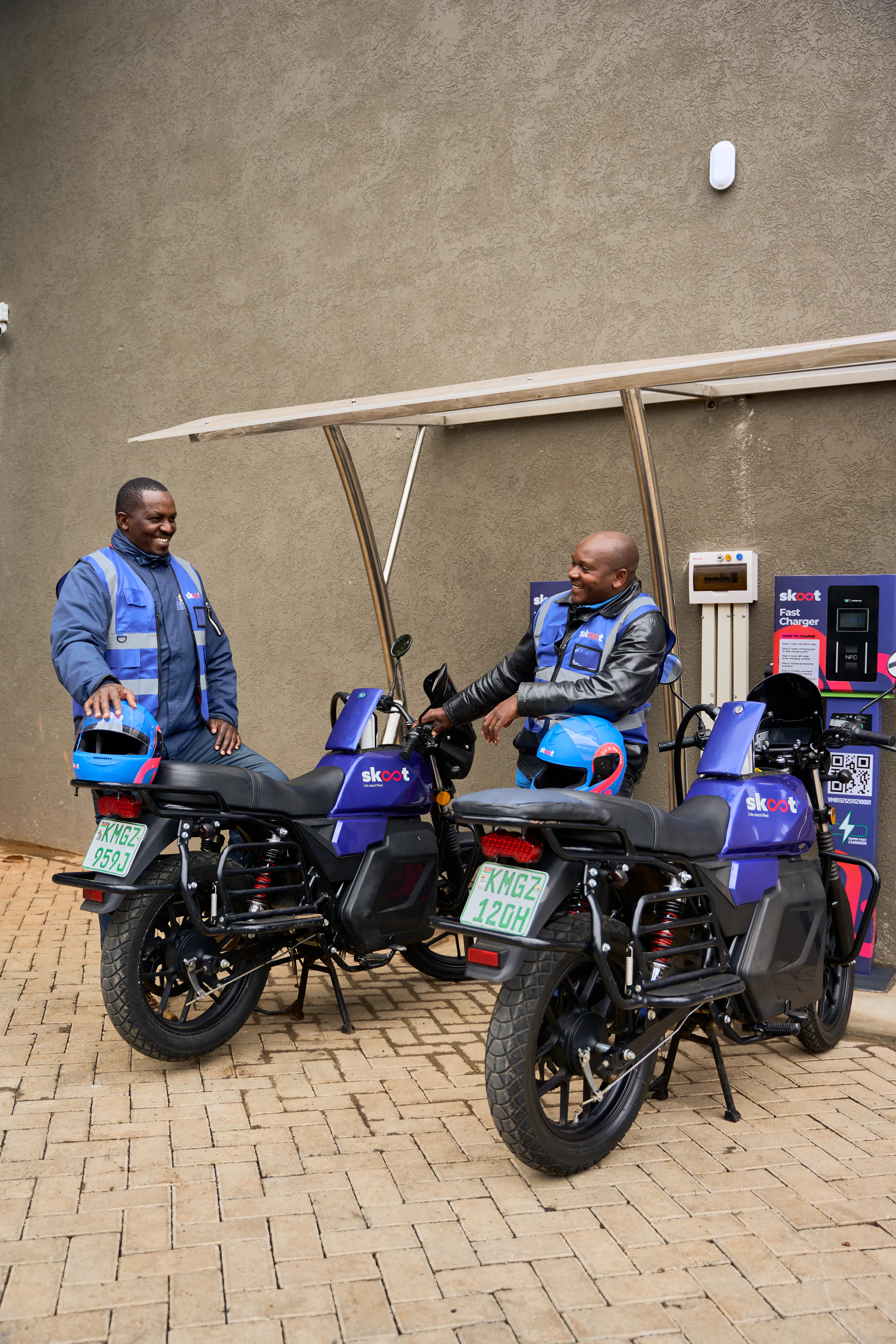 Charging electric bikes